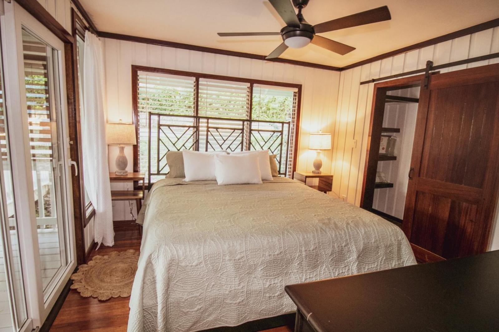 Luna Beach Luxury Boutique Beach Front Resort Jobs Bight ภายนอก รูปภาพ