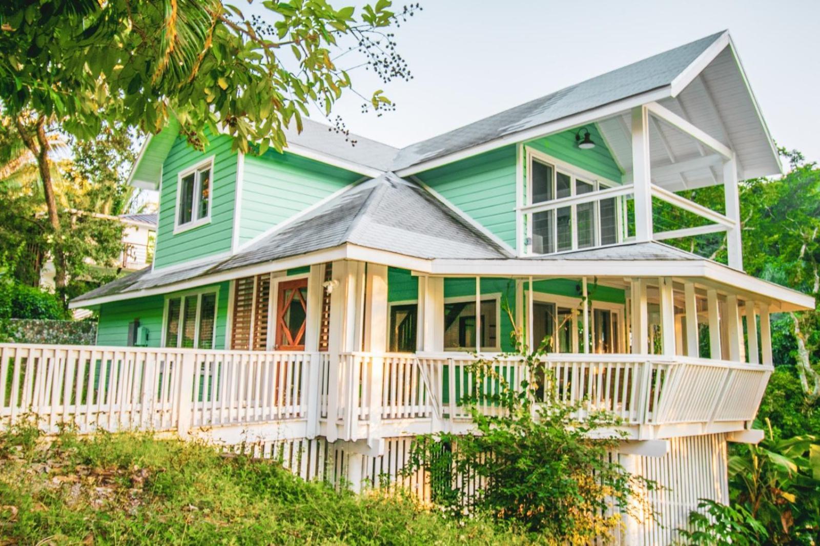 Luna Beach Luxury Boutique Beach Front Resort Jobs Bight ภายนอก รูปภาพ