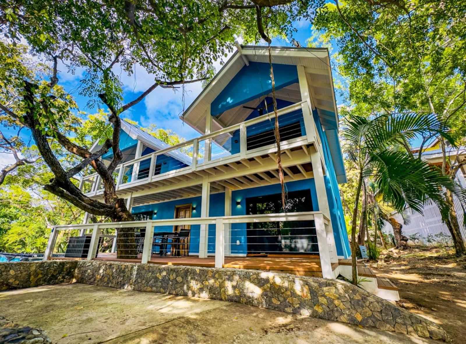 Luna Beach Luxury Boutique Beach Front Resort Jobs Bight ภายนอก รูปภาพ
