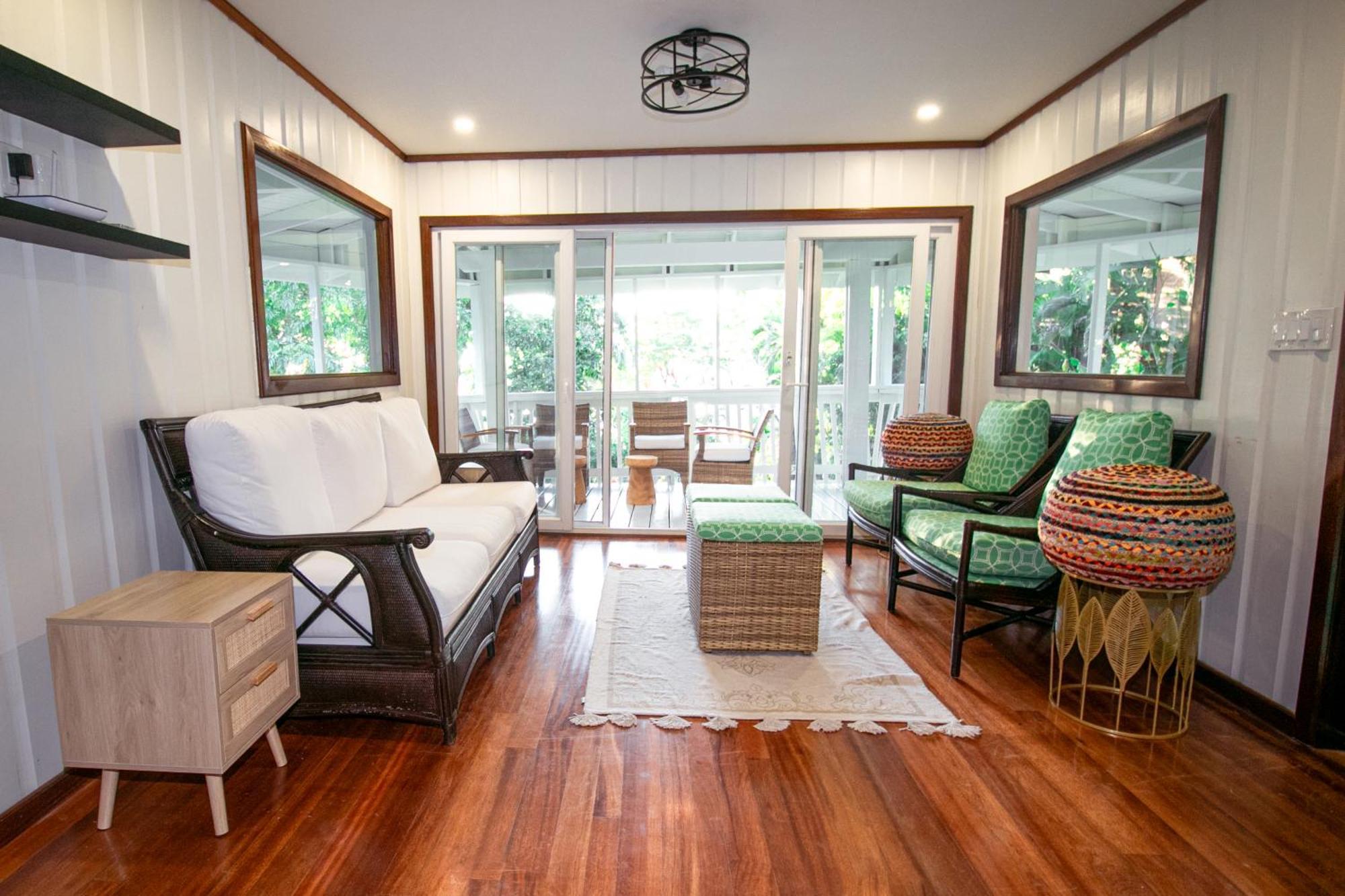 Luna Beach Luxury Boutique Beach Front Resort Jobs Bight ภายนอก รูปภาพ