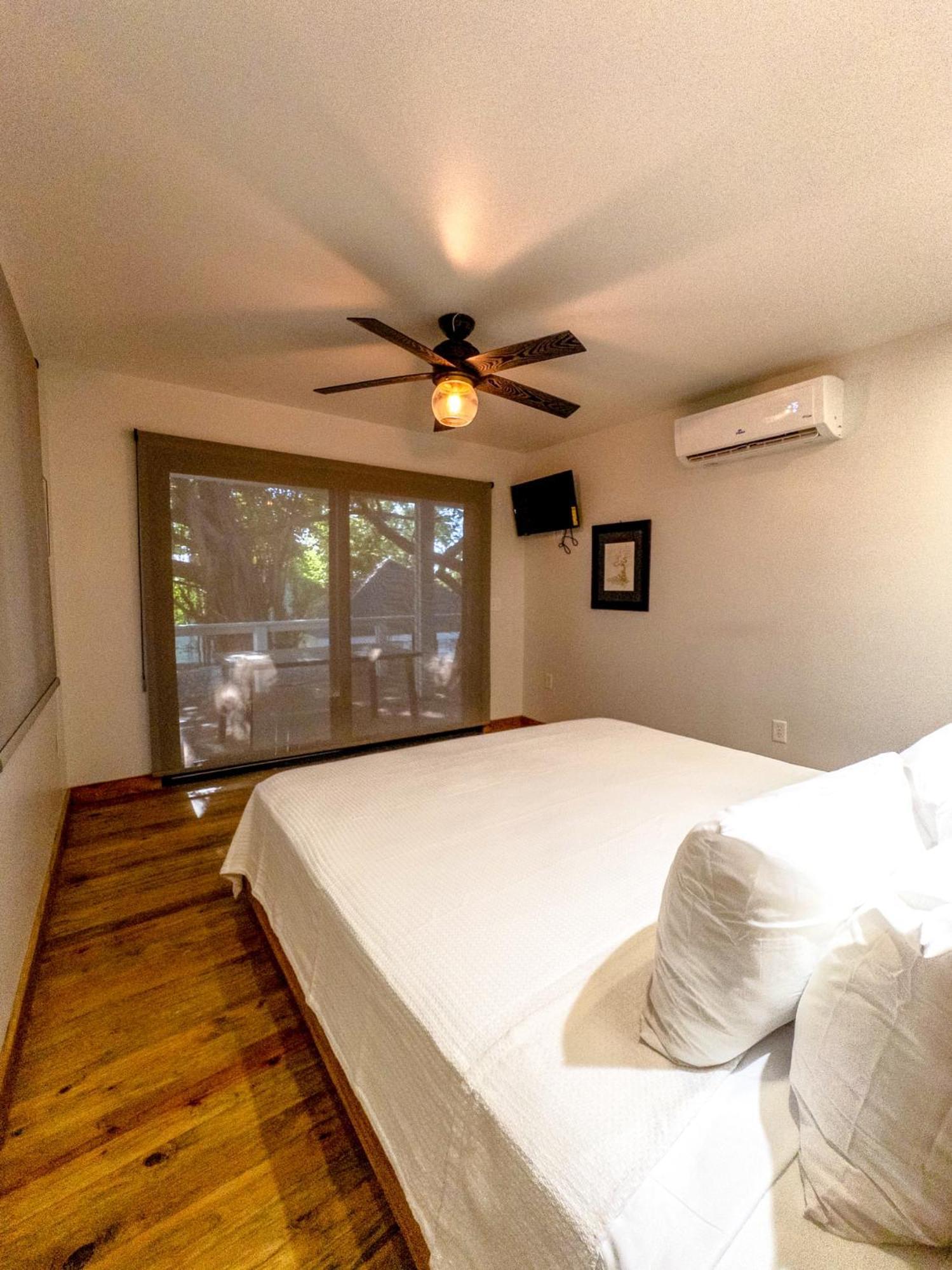 Luna Beach Luxury Boutique Beach Front Resort Jobs Bight ภายนอก รูปภาพ